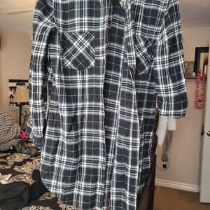 Long sleeve button-up plaid shirt
